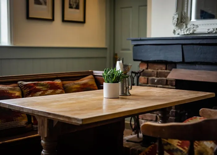 The Cricketers Inn